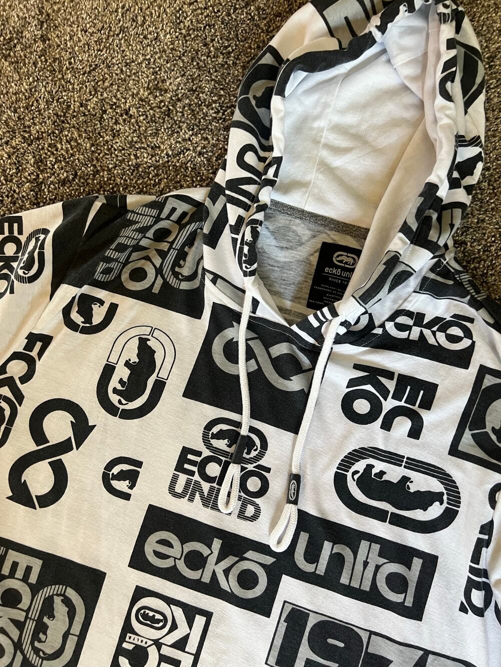 ecko unlimited Large 1972 Hoodie Short Sleeve Sweatshirt (NWOT)
